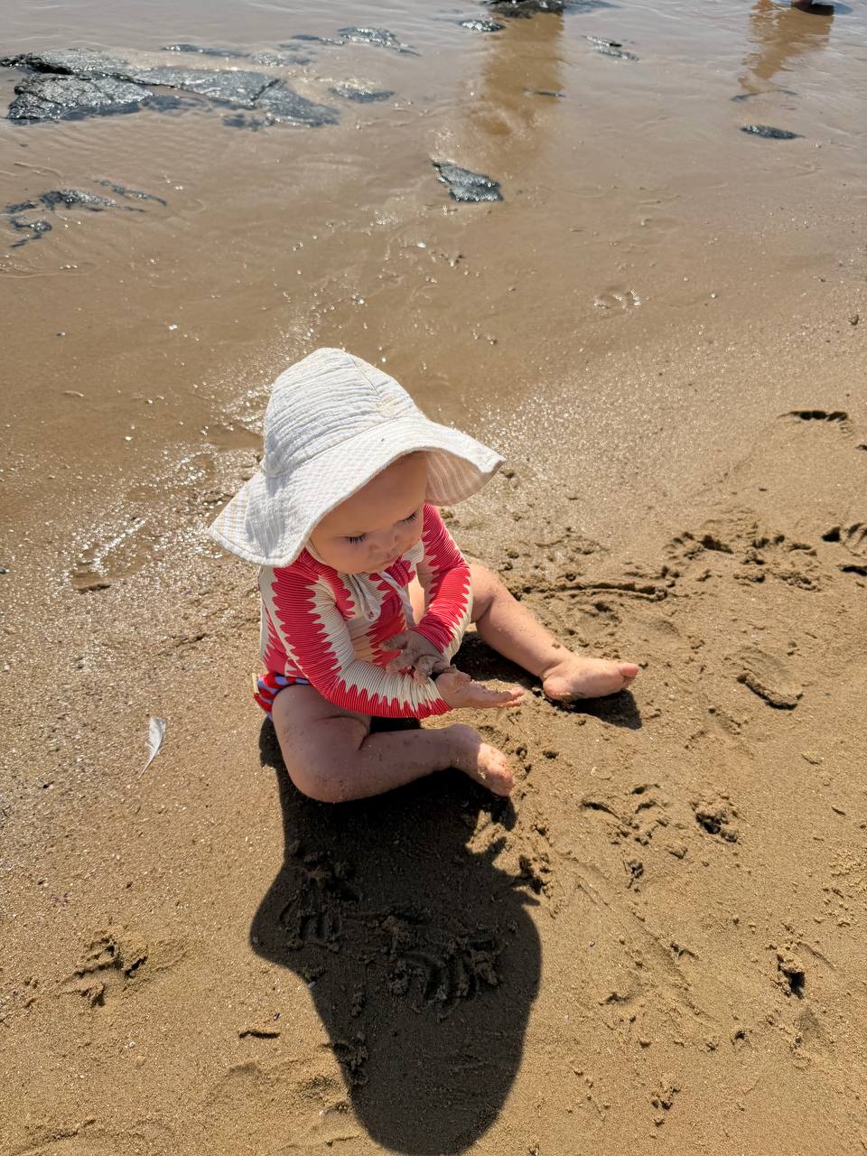 5 Beach Games for Toddlers That Don't Need Any Toys