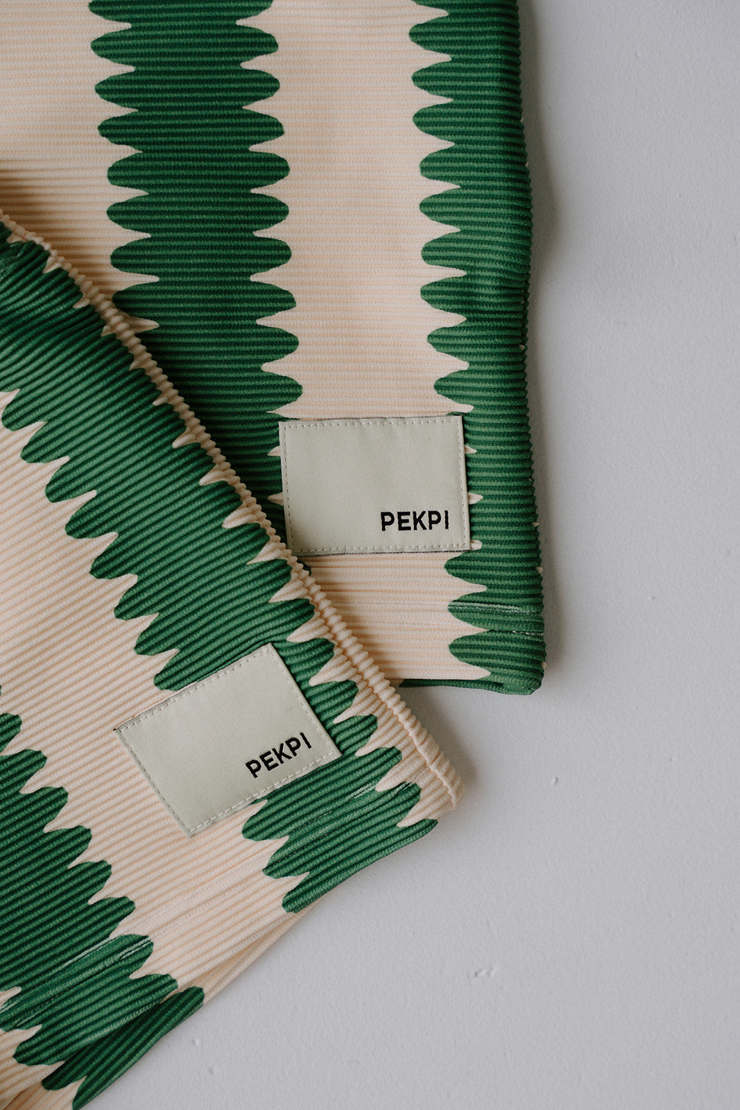 Boys Rashie Top Ribbed - Cucumber Wobble