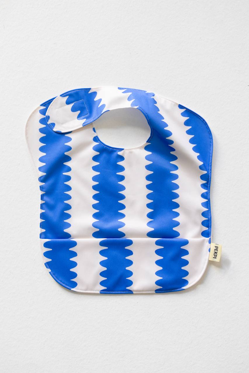 Waterproof Bib Blueberry Wobble flat lay