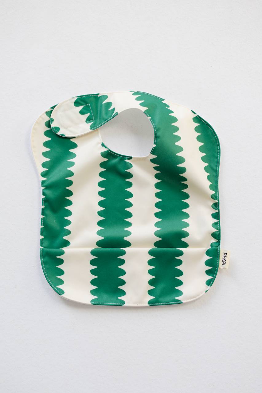 Waterproof Bib Cucumber Wobble flat lay