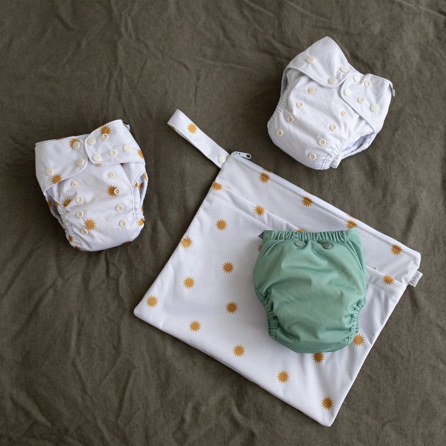 
                  
                    reusable cloth nappy | moss
                  
                